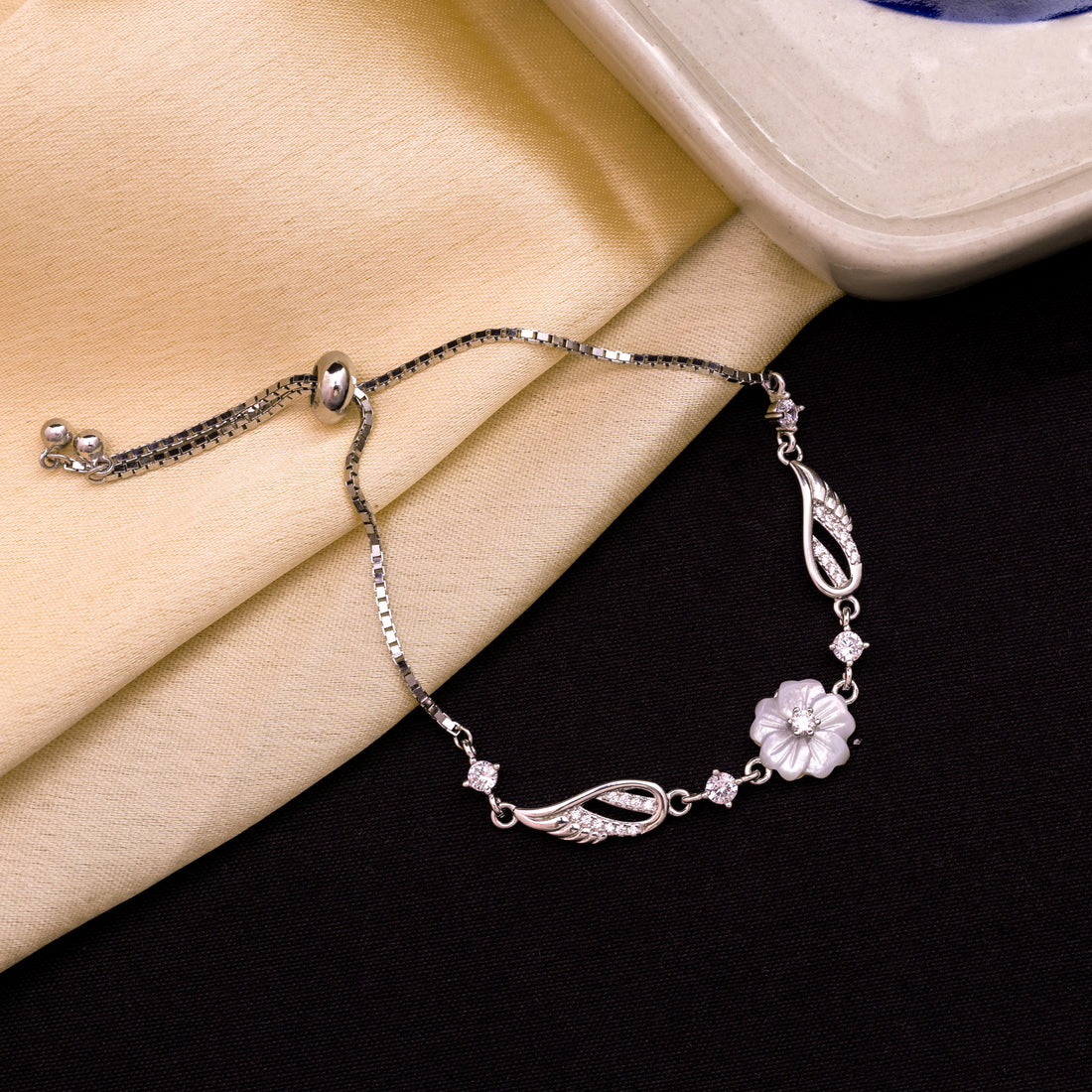 Mop Adjustable Bracelet