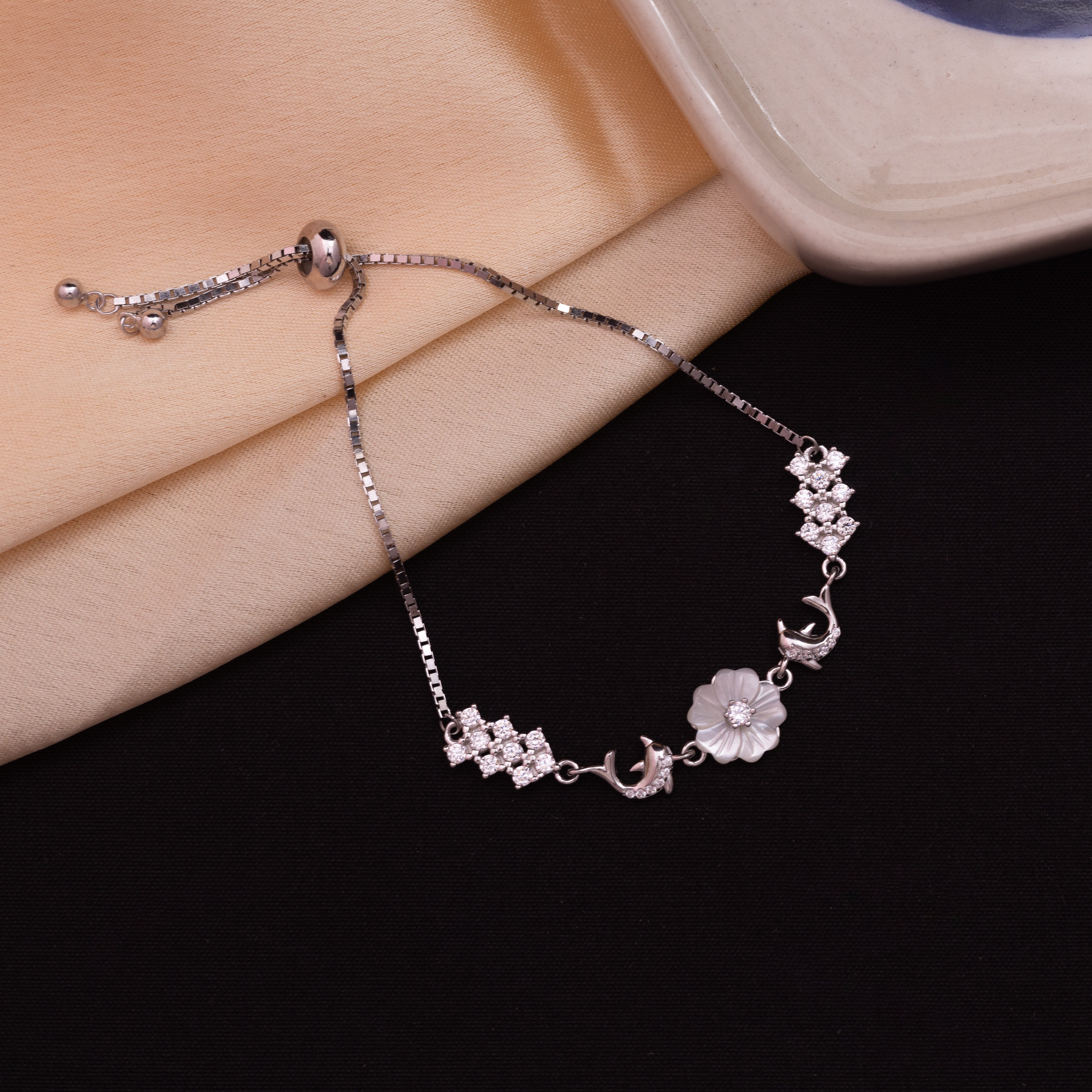 Mop Adjustable Bracelet