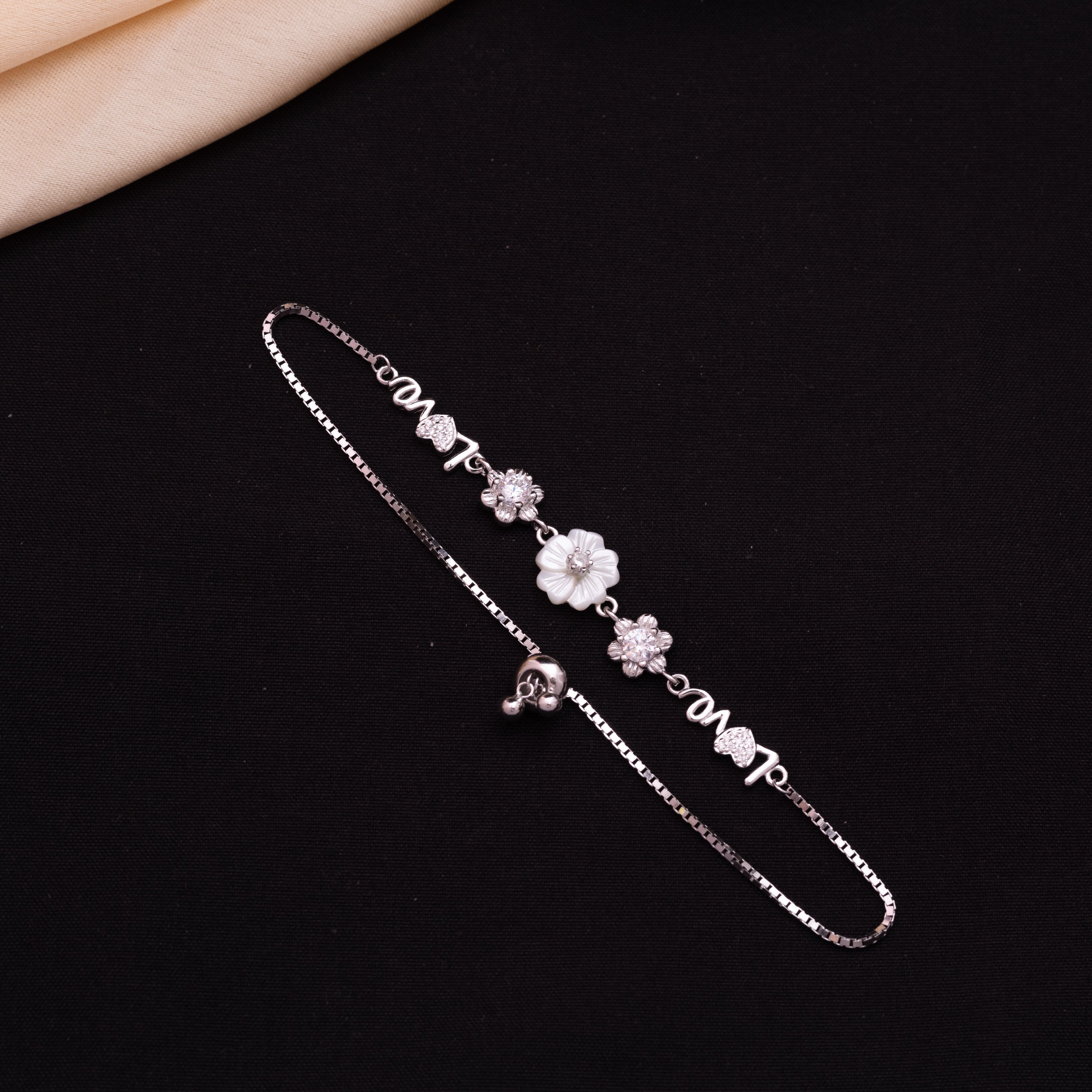 Mop Adjustable Bracelet