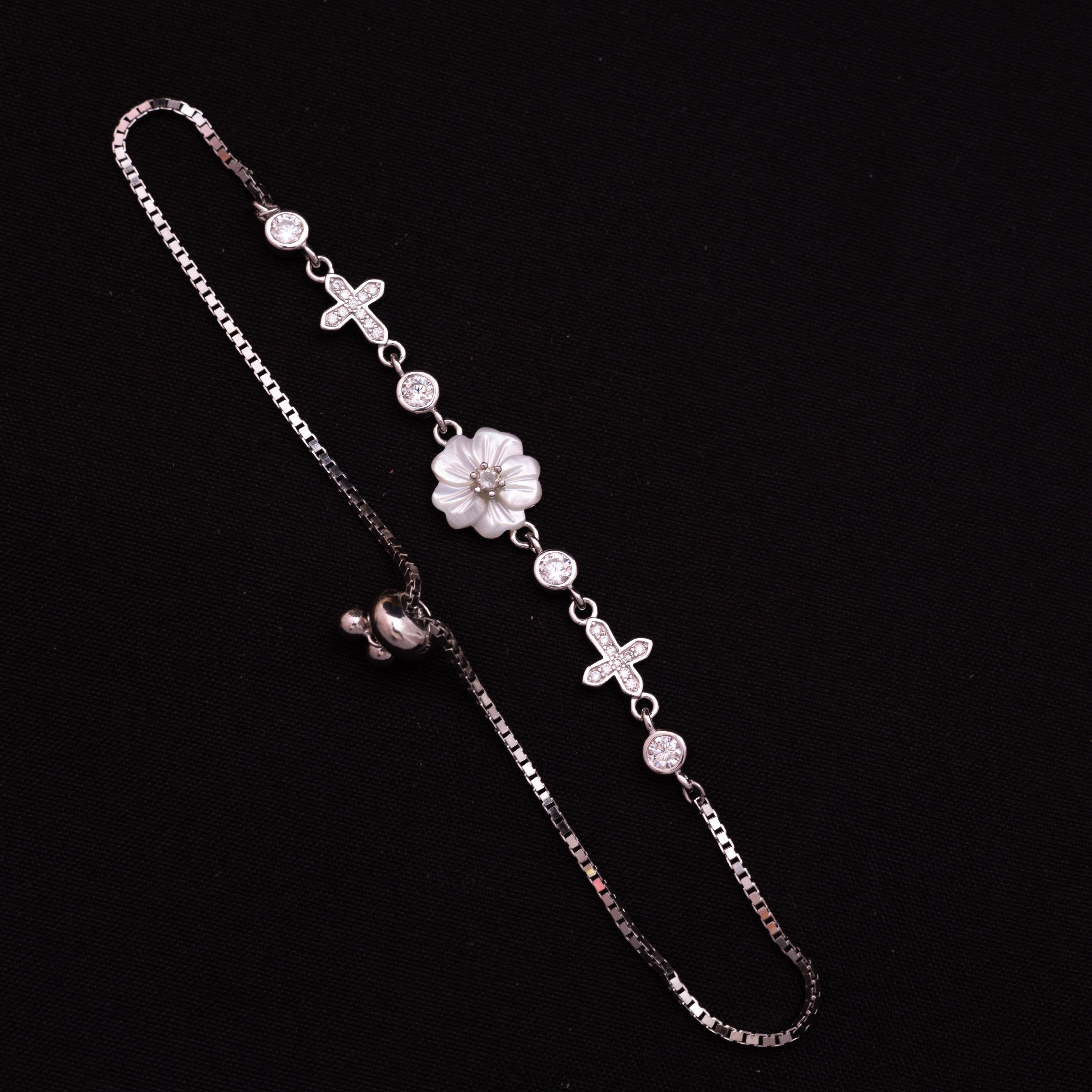 MOP Adjustable Bracelet white