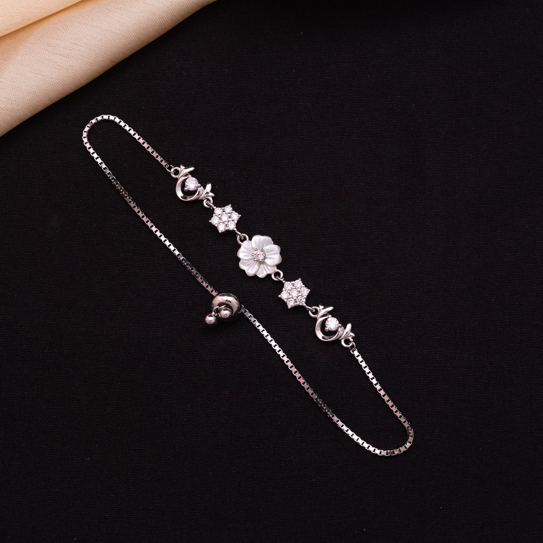 Mop Adjustable Bracelet