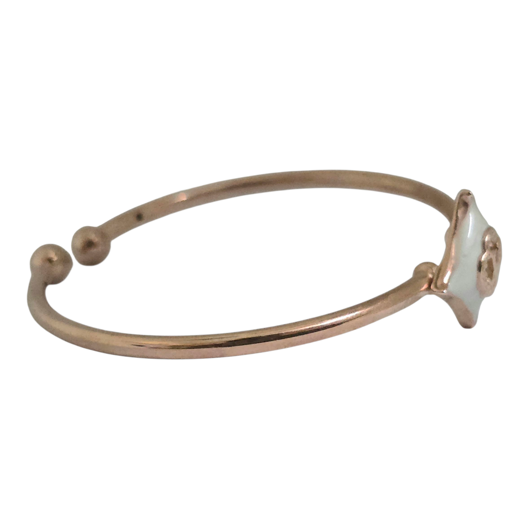 Holopipi Enamel kada