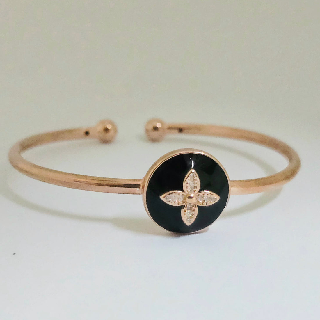 Holopipi Enamel Kada